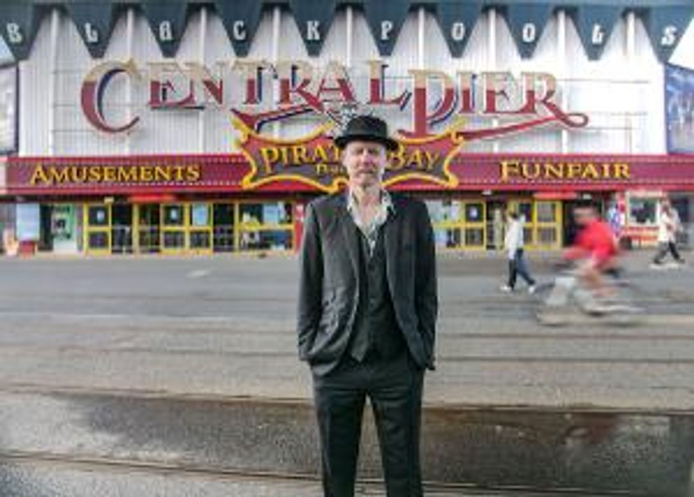 Prolific Singer-Songwriter And Poet Martin Wardley Releases New Single 'Resurrecting The Show'  Image