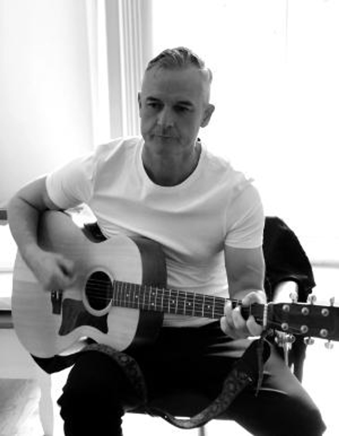 Bluenose B Pays Tribute to Troubled People in New Singles 'Mother's Love' & 'Trundle Trolley Blues'  Image