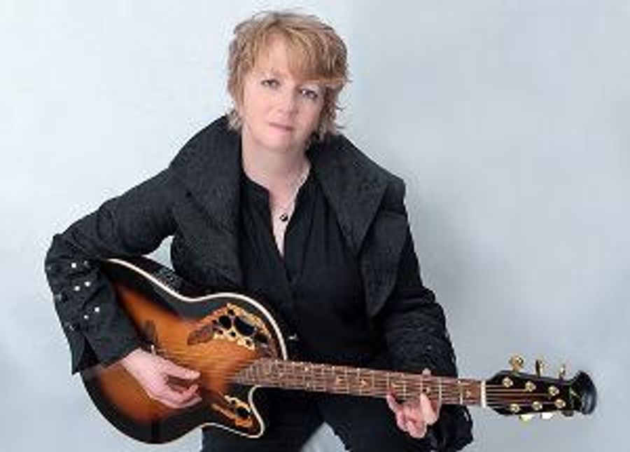 Folk Artist Kele Fleming Releases 'Where The Rivers Meet' Image