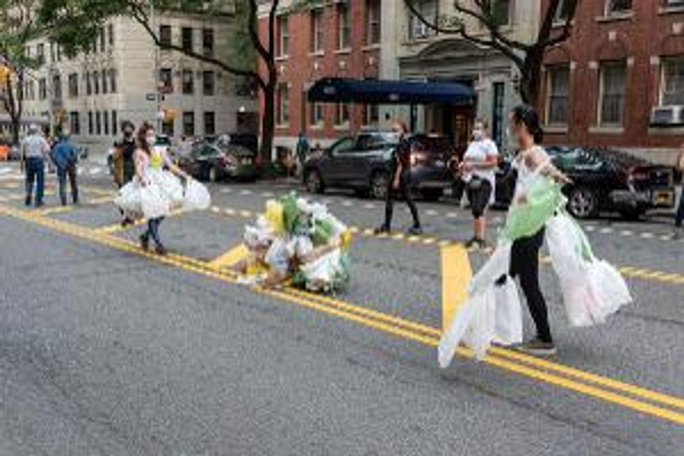 Jody Sperling/Time Lapse Dance 20th Anniversary Season Celebrating 20 Years In 20 Weeks Continues With WE WALK  Image