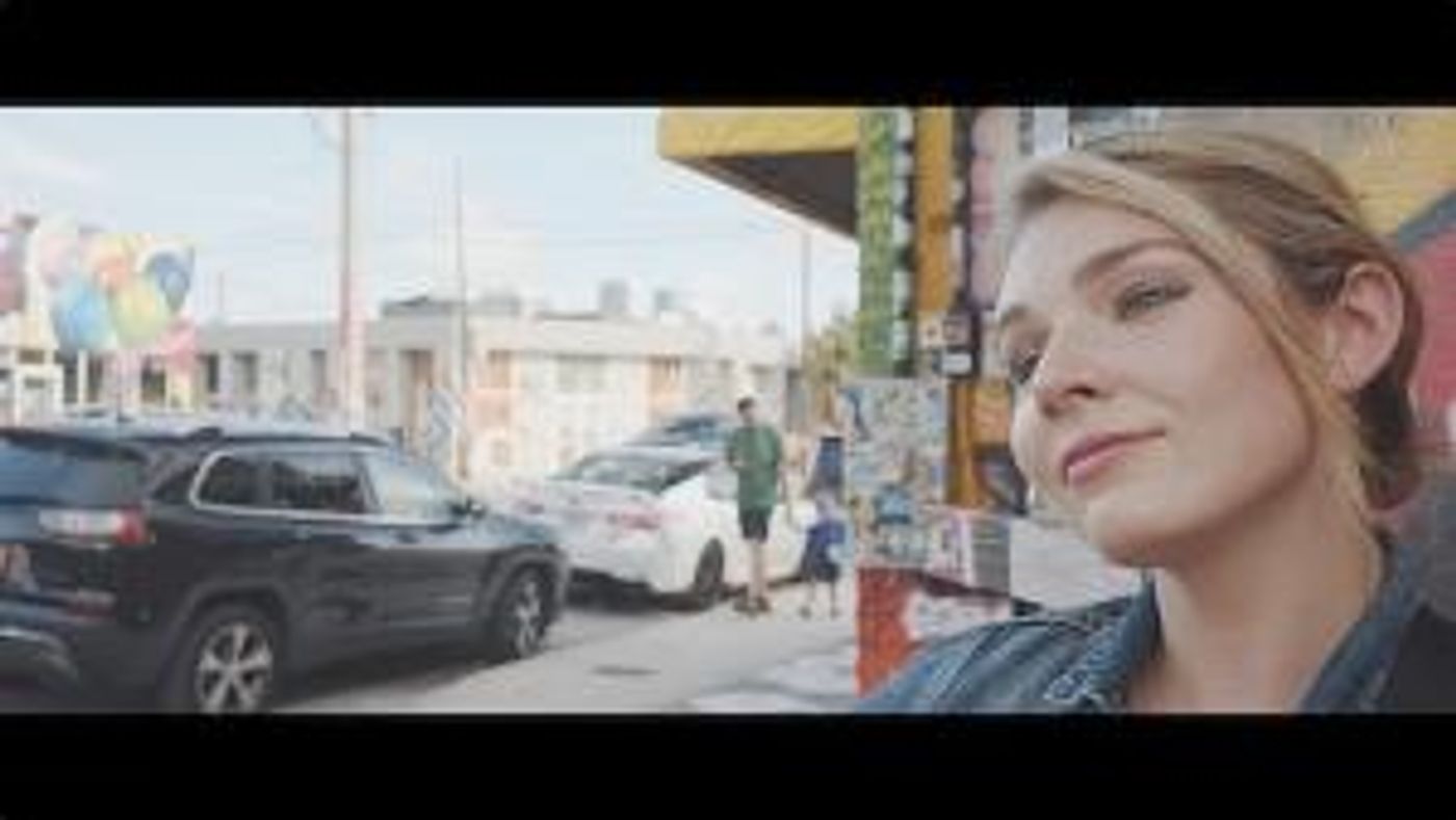 Danielle Santilli Releases New Ballad 'Dreams'  Image