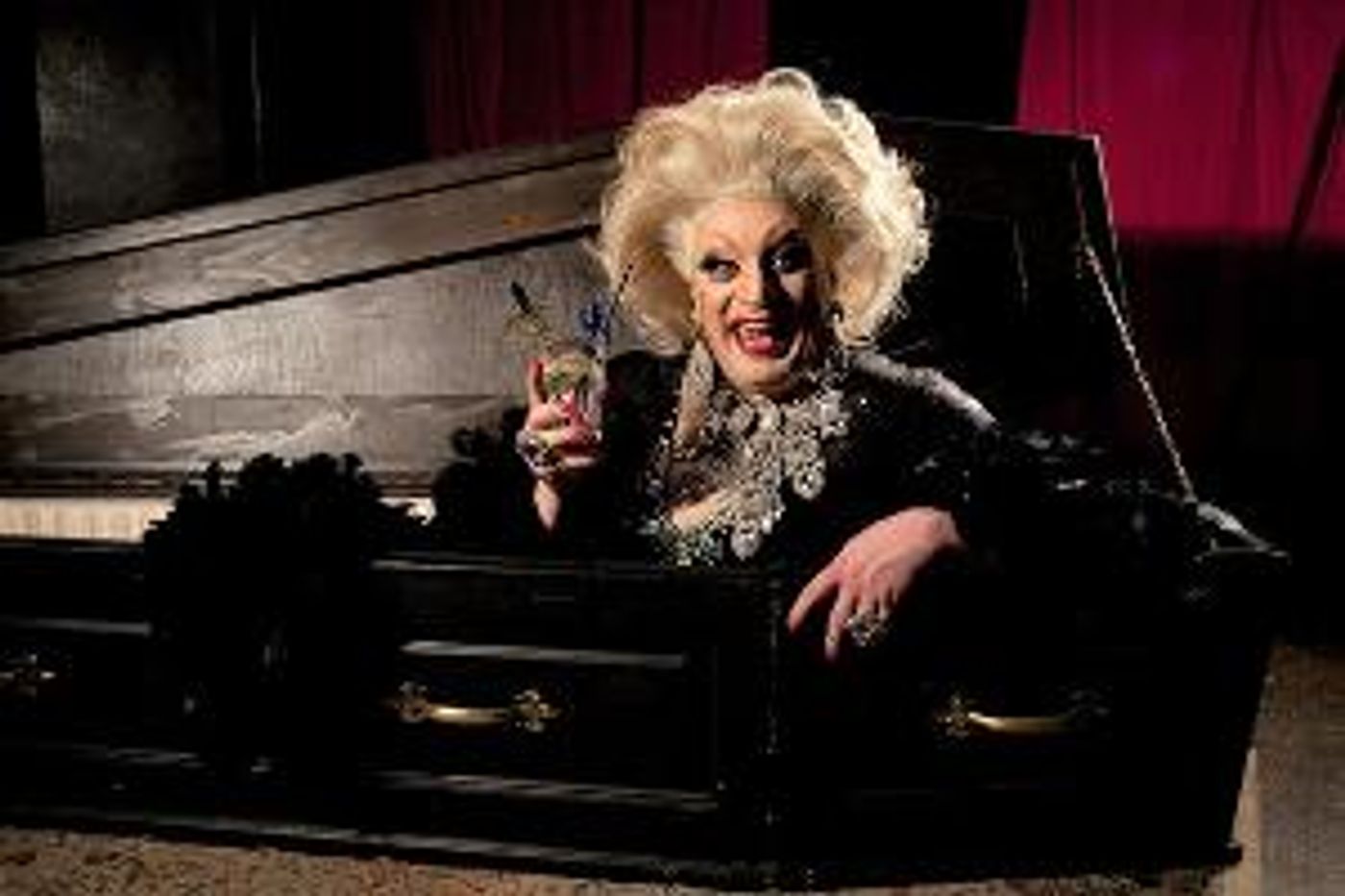 Myra DuBois Will Tour the UK With DEAD FUNNY Beginning in September  Image