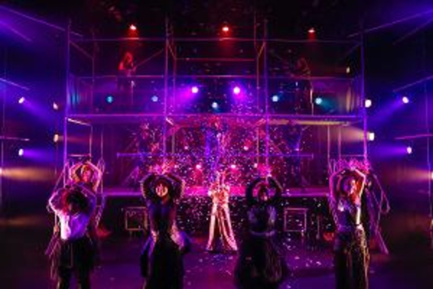 Go-Gos Drummer and Broadway Adapter Attend HEAD OVER HEELS at Iron Crow Theatre  Image