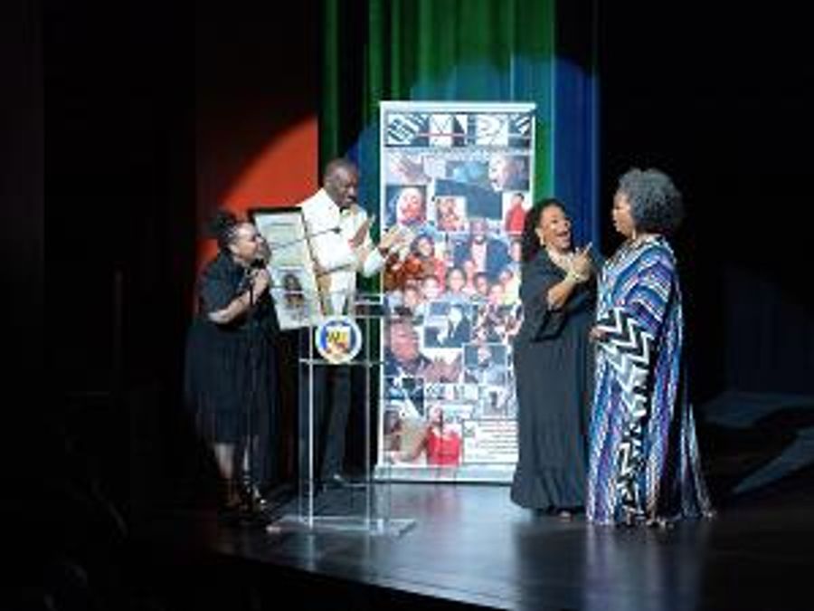 Soprano Angela Brown Receives Lifetime Achievement Award Image