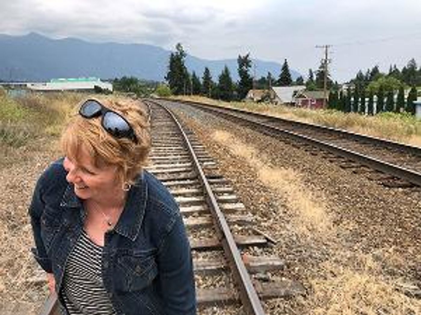 Folk-Pop Artist Kele Fleming Sings Through Seismic Life Shifts In “Me Oh My”  Image