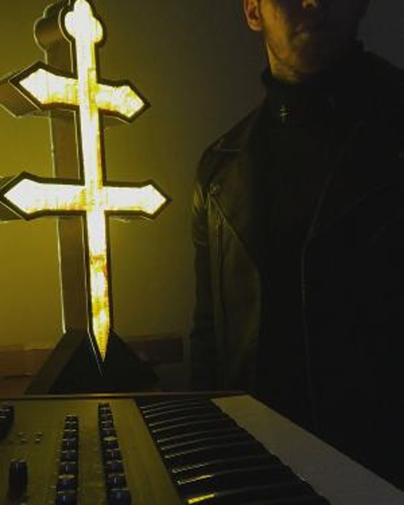 SLAVVY Releases New Single 'How You Livin''  Image