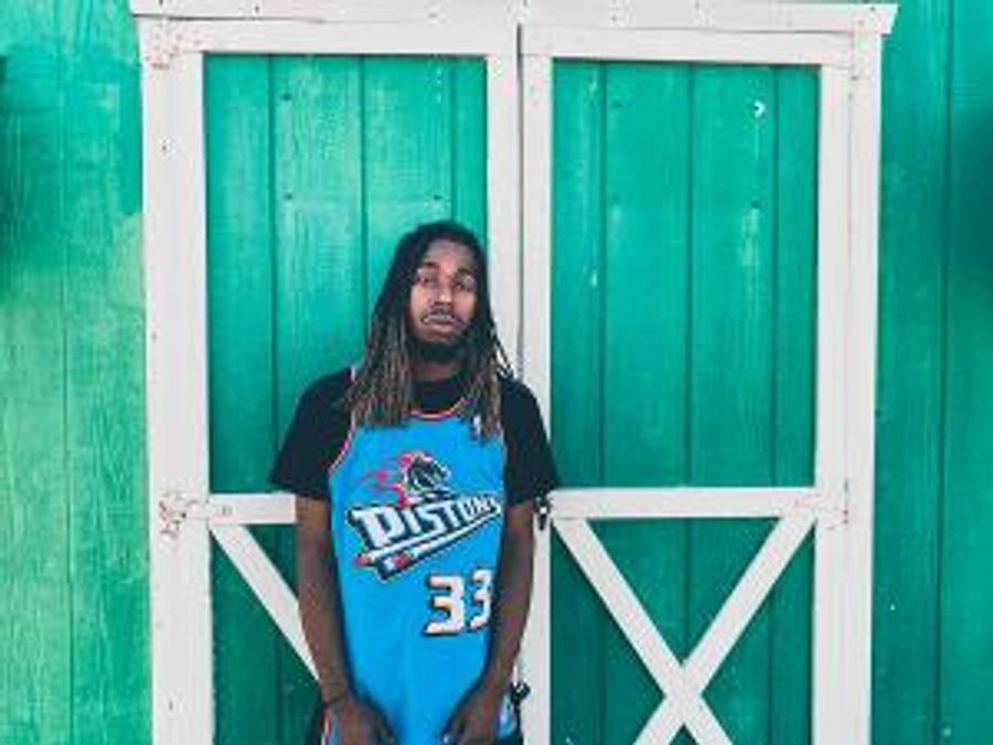 Rebel Rey Launches #GreenLightThursdays Freestyle Series Image