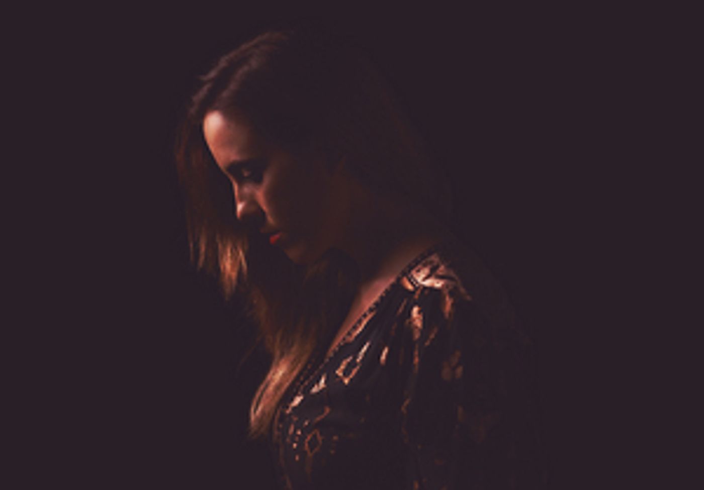 Leanne Tennant Shares 'Bring It All Back' Video  Image