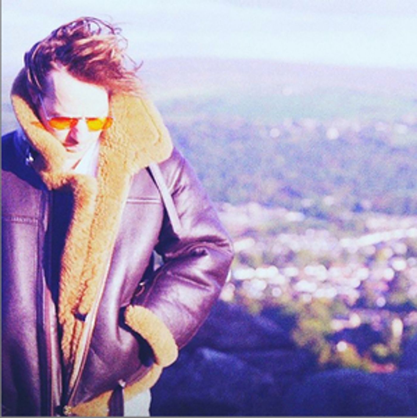 London-based Rock Soloist Drew Davies Shares New Single 'Mrs. Taylor'  Image