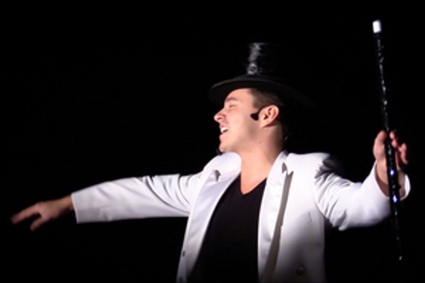 Barn Theatre Hosts International Hit For The Holidays  Image