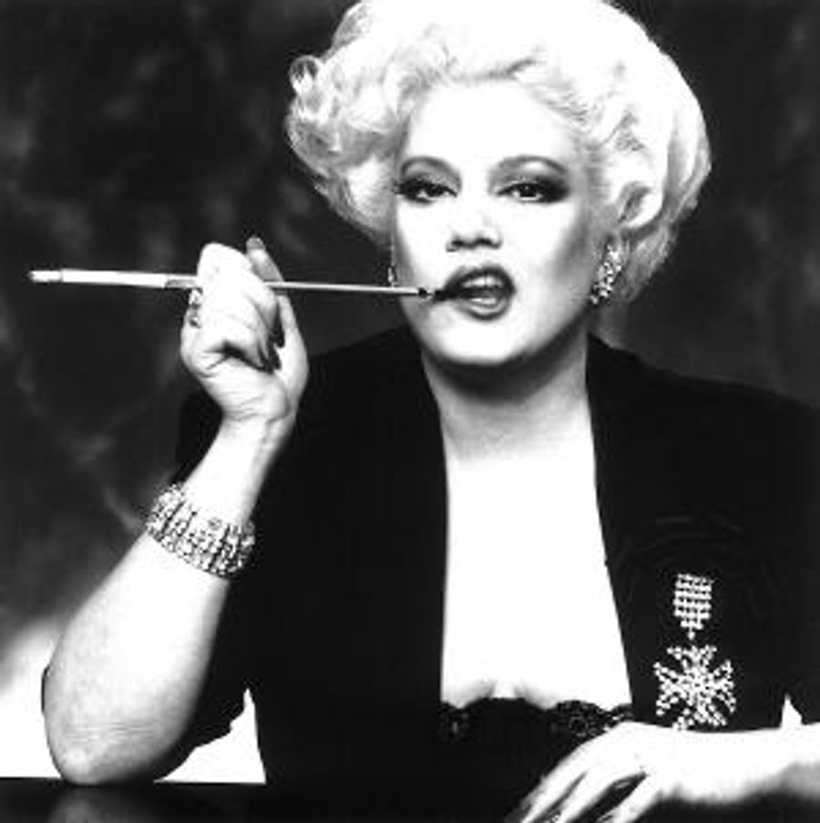 Sharon McNight to Bring RED HOT MOMA to The Mansion Of Saratoga This Week Image
