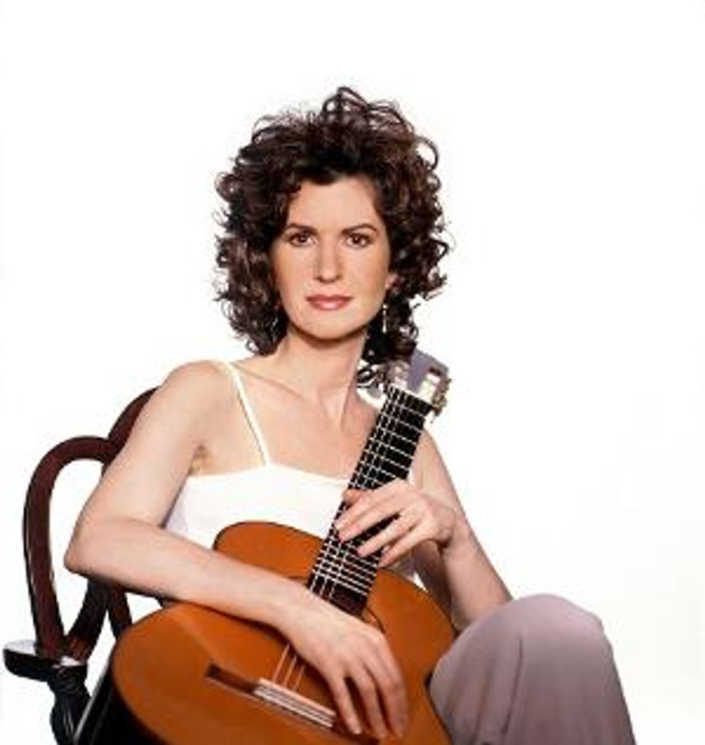 Wharton Institute For The Performing Arts Announces Online Master Class With Grammy-Winning Guitarist Sharon Isbin  Image