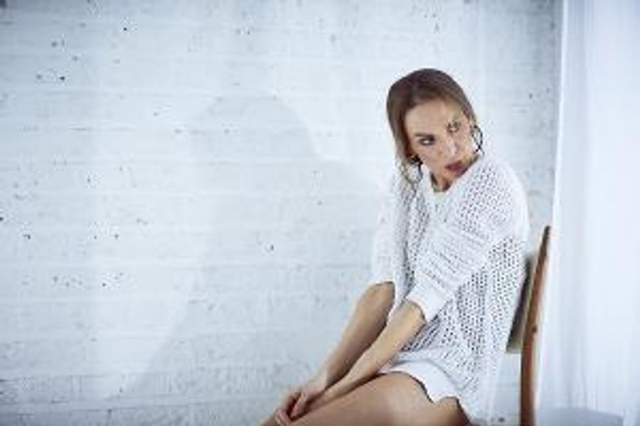 Ana Shine Shares Touching Single 'Goodbye' Image
