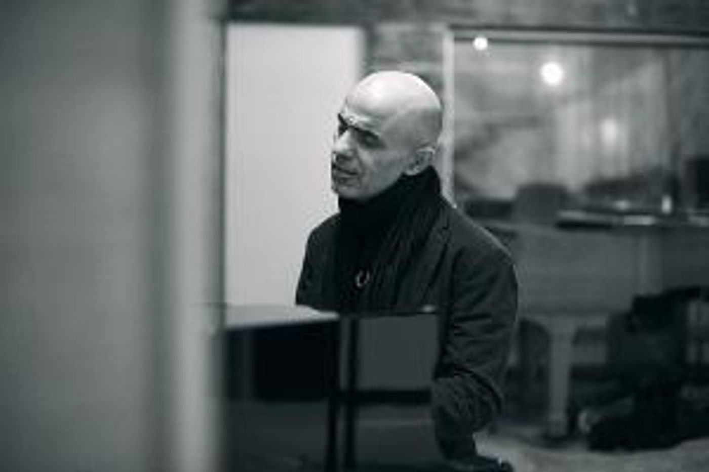 Jose Conde Drops Video For 'Poetry In Motion'  Image