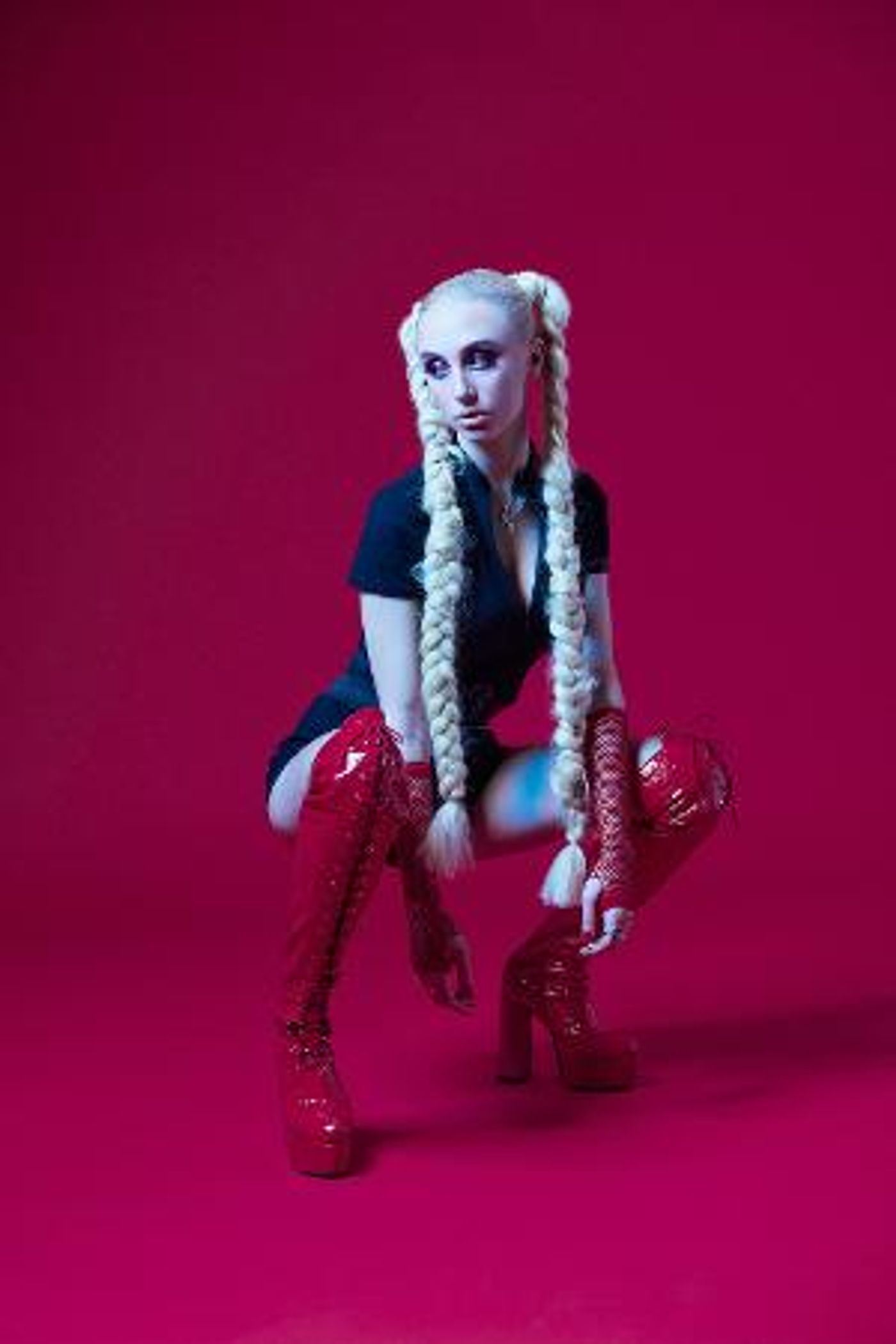 Laurel Smith Releases Single 'Out The Cage'  Image