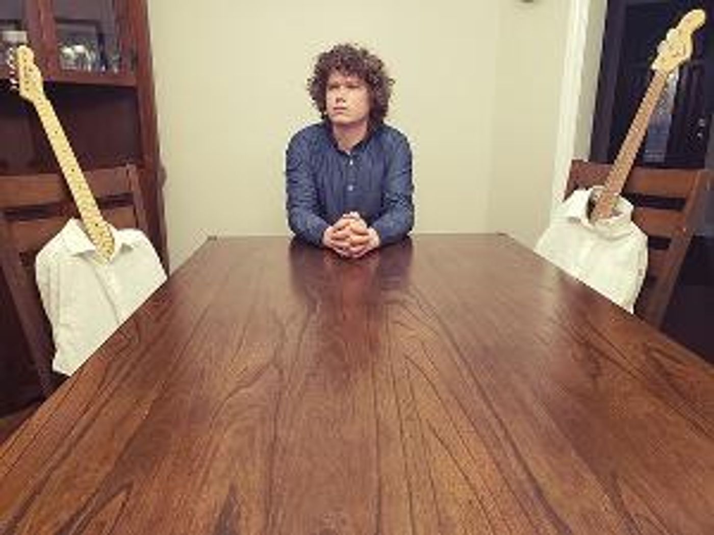 Alt Rocker WHITE COLLAR GRUNGE Brings Audiences To Their Knees With “Capitulation”  Image