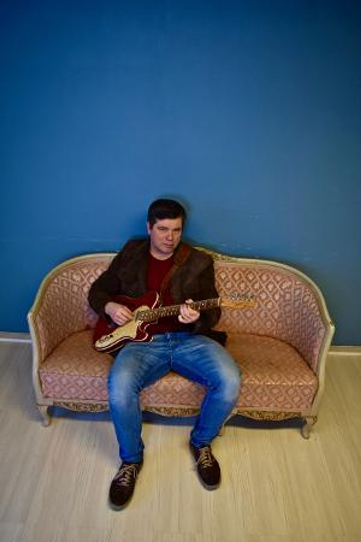 Tom Tikka Releases New Single 'With Eyes Closed'  Image