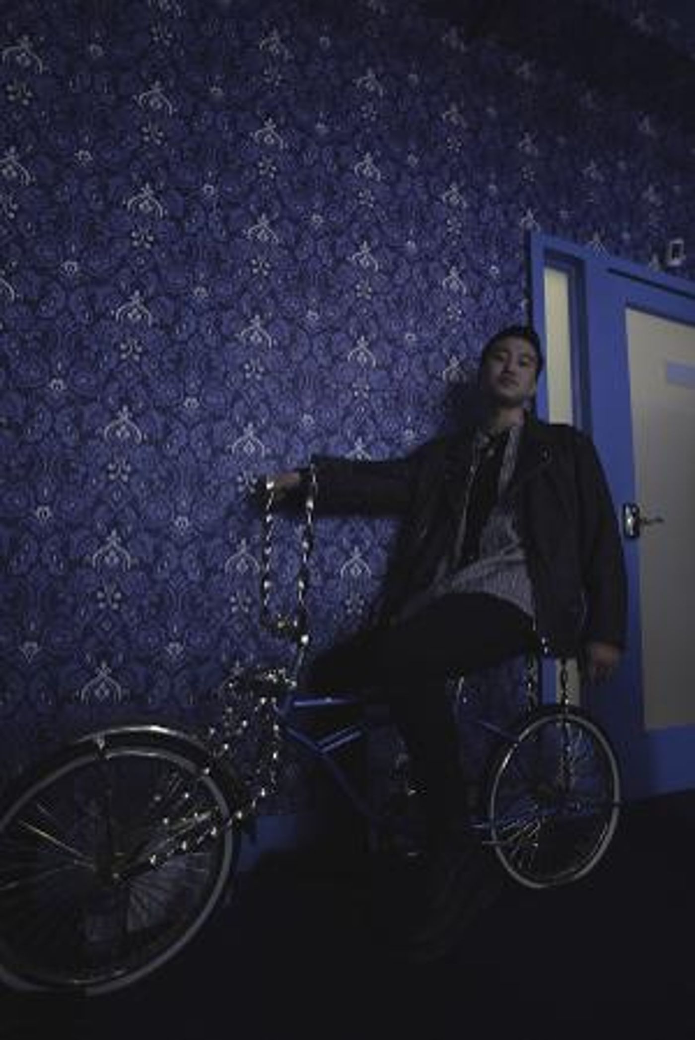 Taiwanese-American Indie Pop Artist Weswes Releases Debut EP, DOWN BAD BUT UPRIGHT  Image