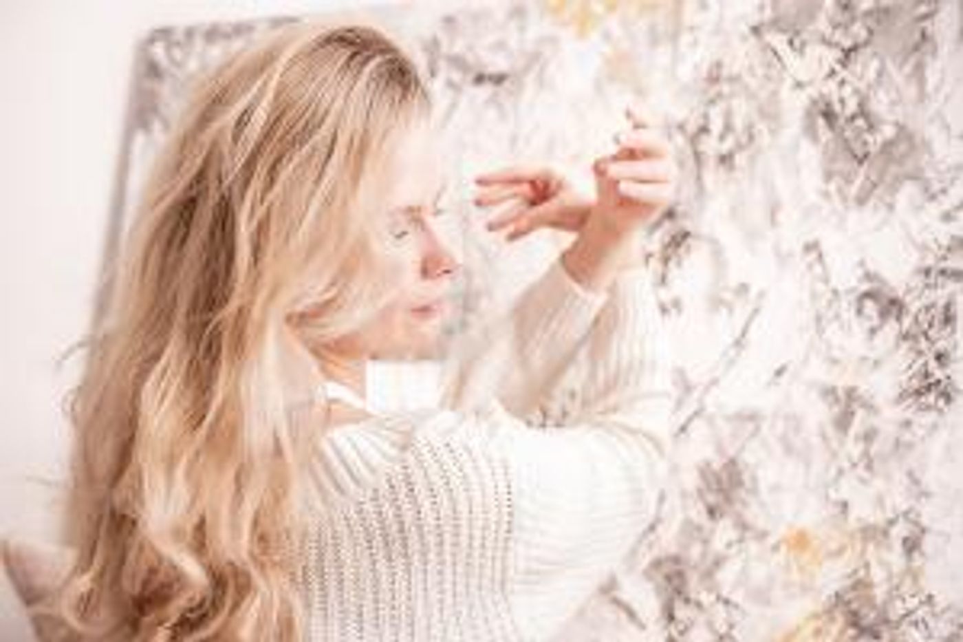 Eve Simpson To Release New Song 'All Her Strange' Next Week  Image