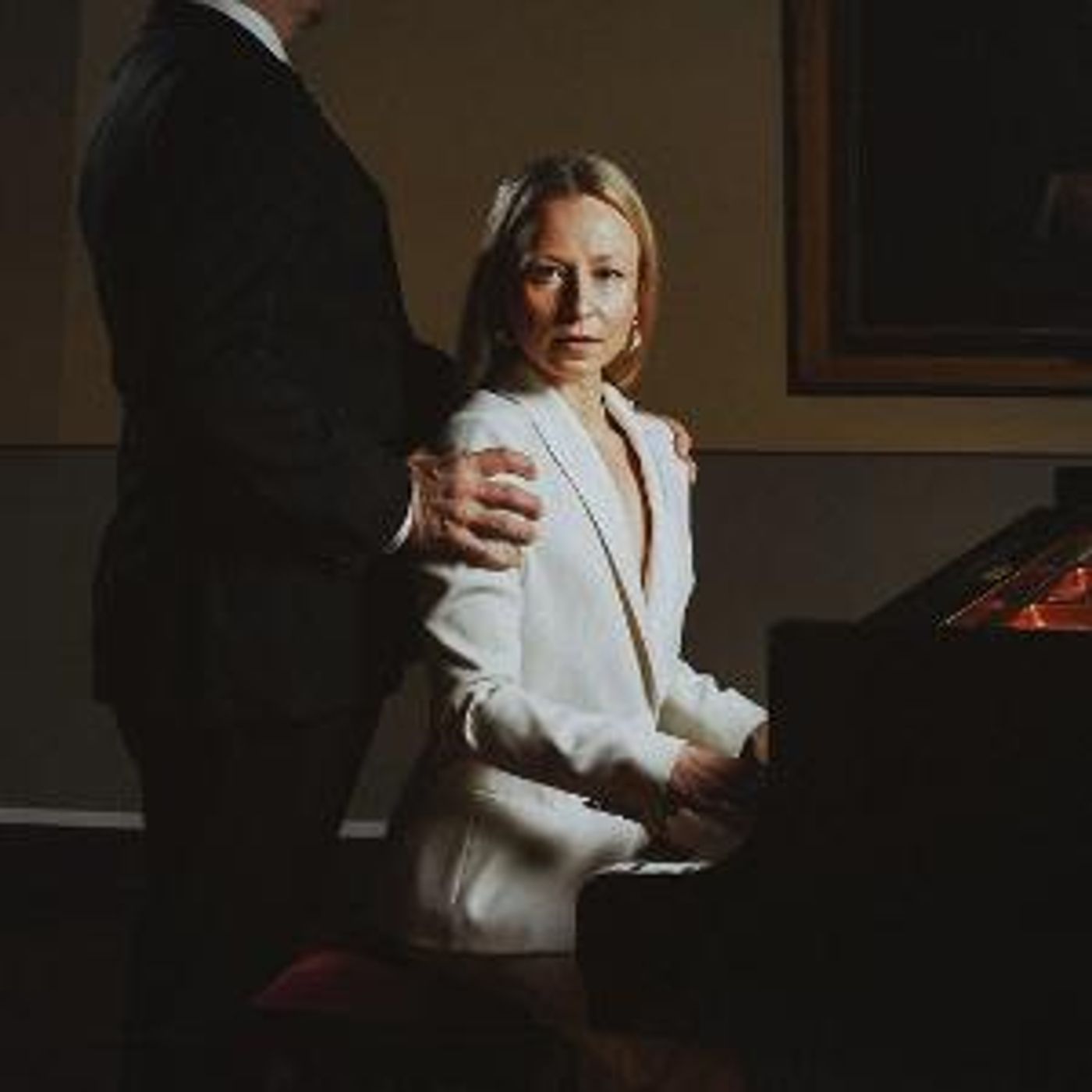 Classically Trained Alt-Pop Artist IRENE Releases Vulnerable New Track 'Gatekeepers'  Image