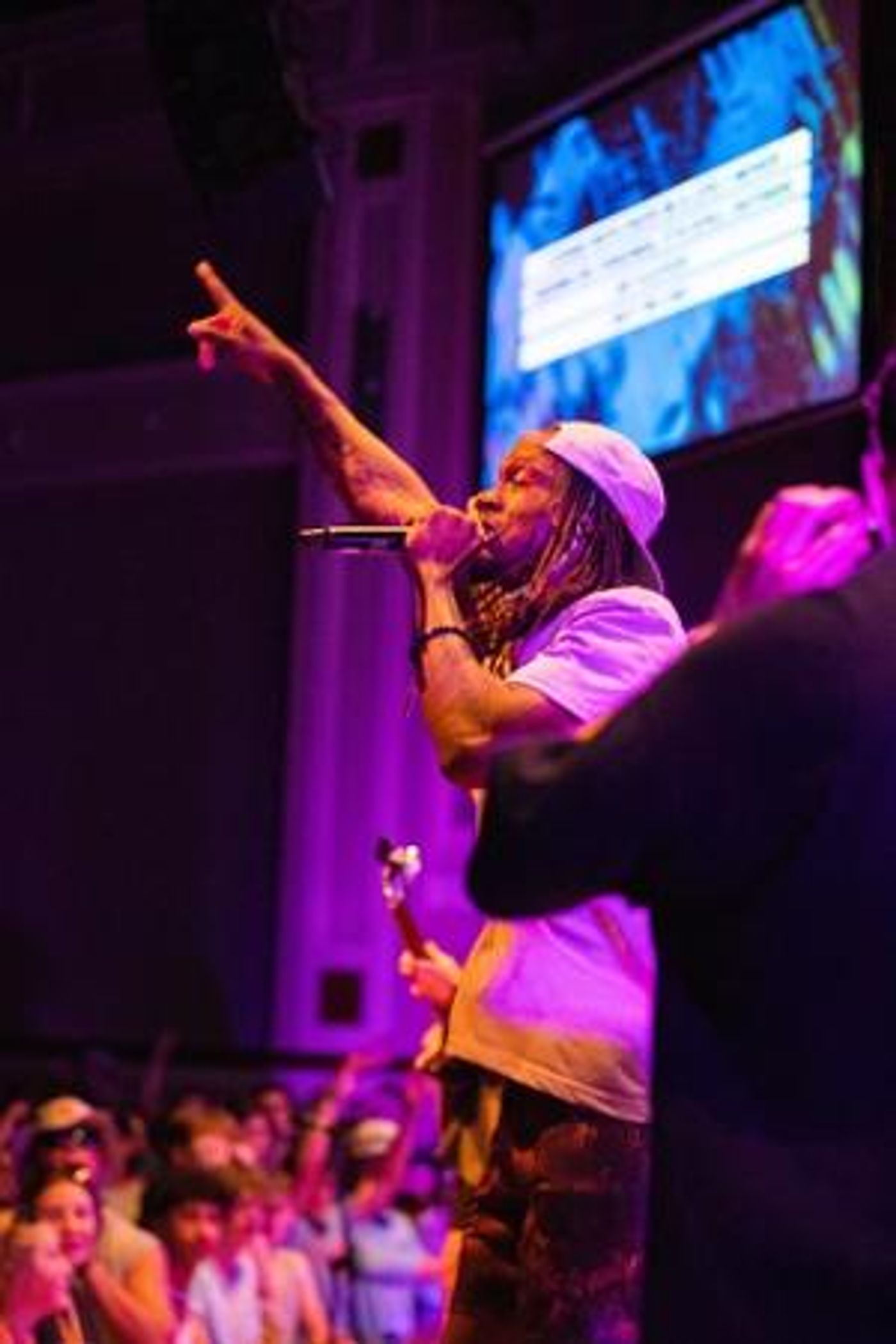 Kevi Morse Releases New Song 'Chasing'  Image