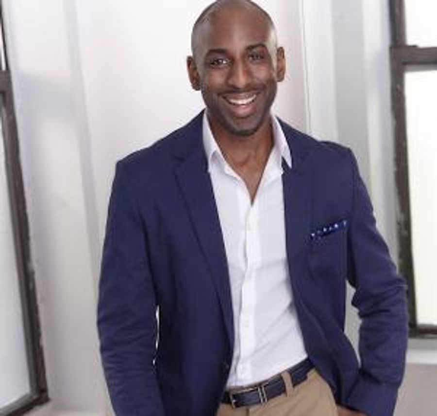 Rashad V. Chambers Discusses The Reopening Of AIN'T TOO PROUD On CLAYTON HOWE'S ENTERTAINMENTX Podcast Image