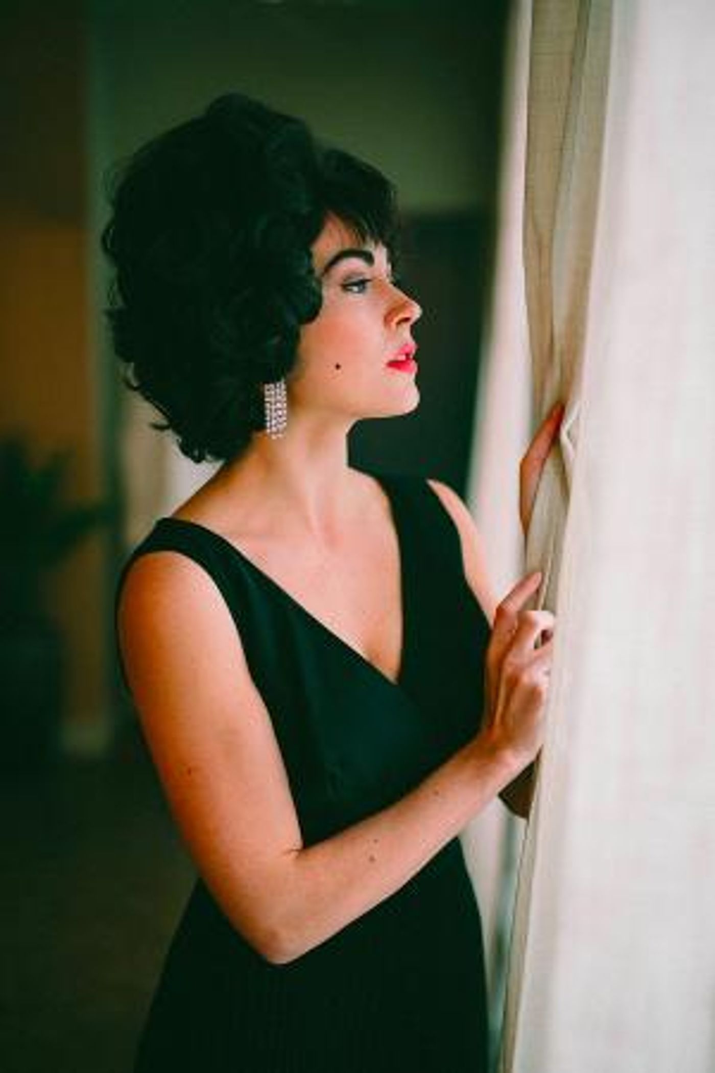 CALL ME ELIZABETH Premieres on Broadway On Demand This Friday  Image