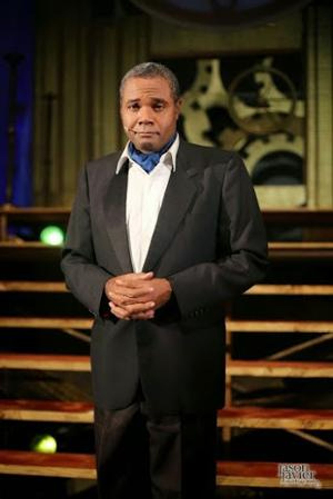 VIDEO: Darryl Maximilian Robinson Delivers Poe's 'Annabel Lee' At Santa Monica Pier  Image