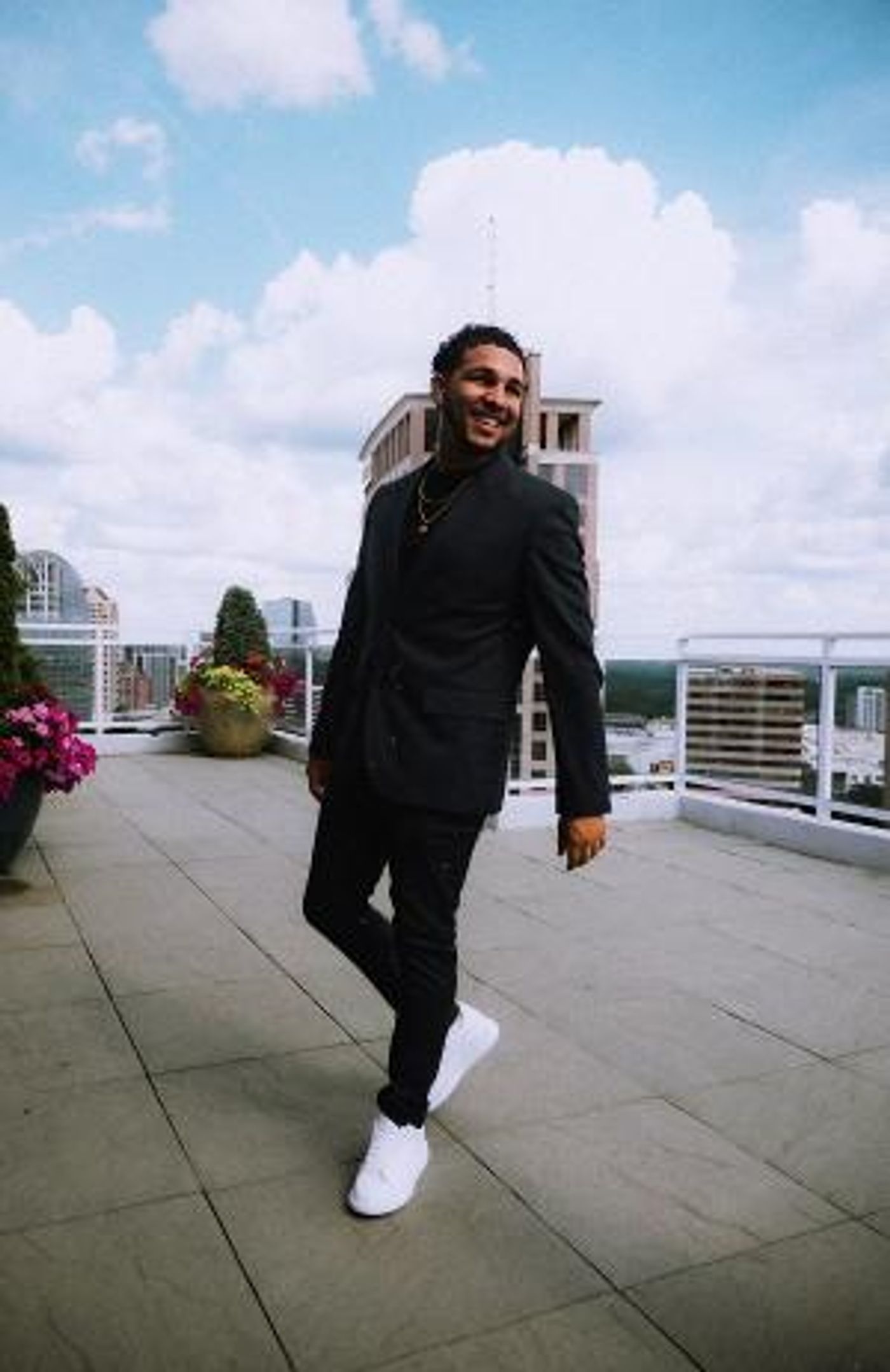 Hip Hop Artist Quest LA Channels East Coast Vibes In New Single 'Distance'  Image