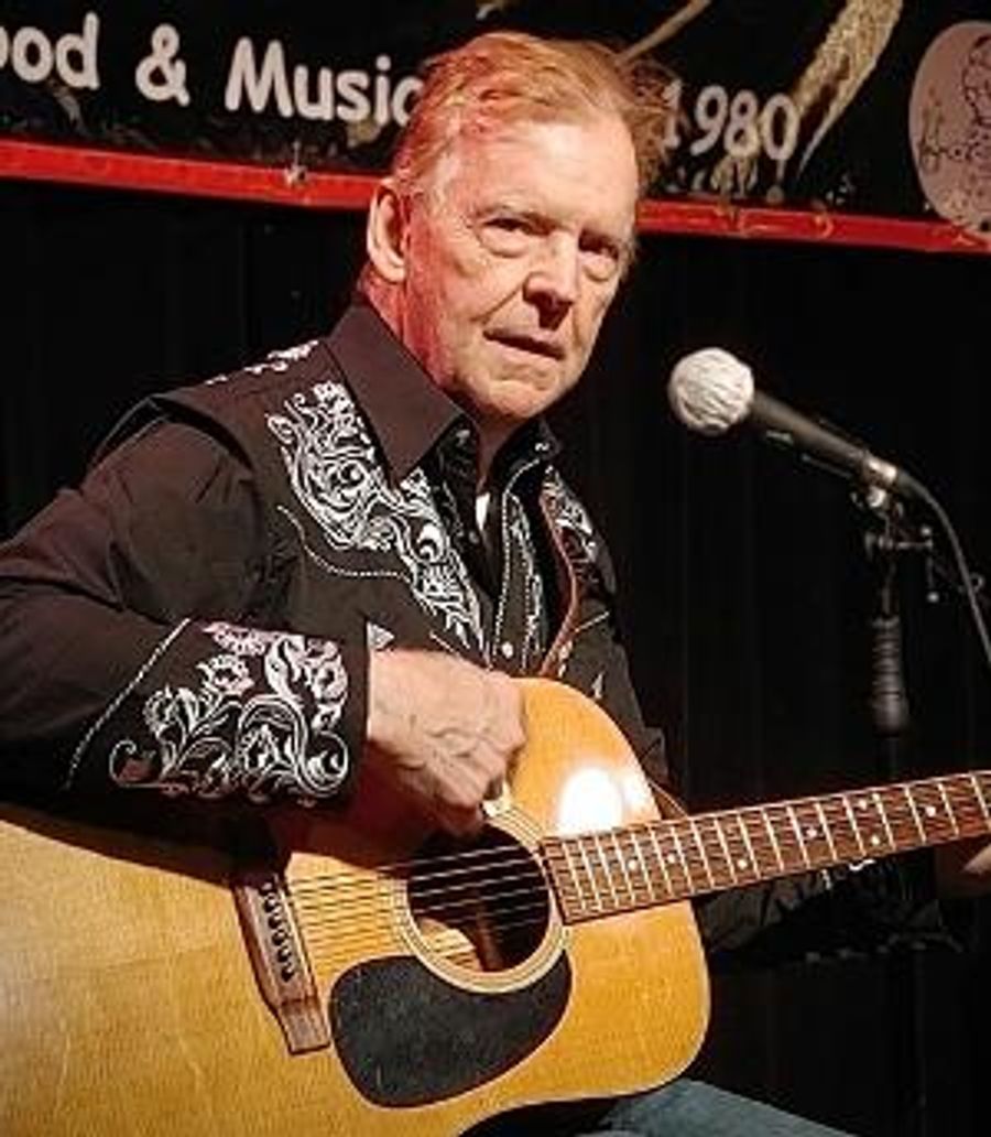 Country-Folk Tunesmith David McLachlan Singles Out Rampant Dishonesty With Timely “Gimme The Truth” Image