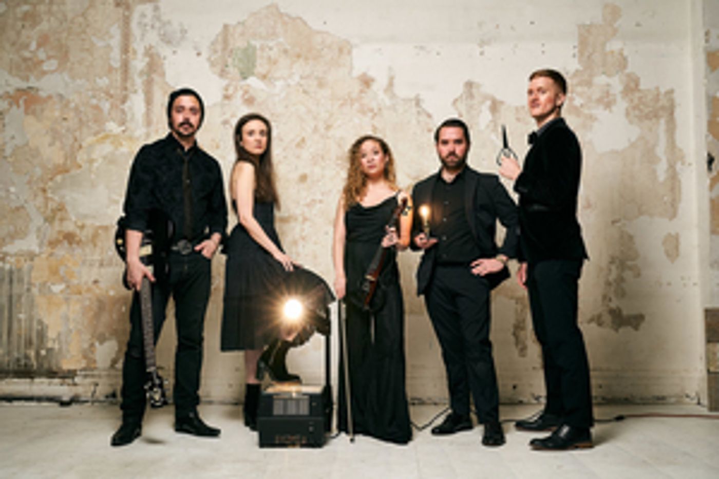 Hit The Lights! Brings Shadow Play To New York Botanical Garden  Image