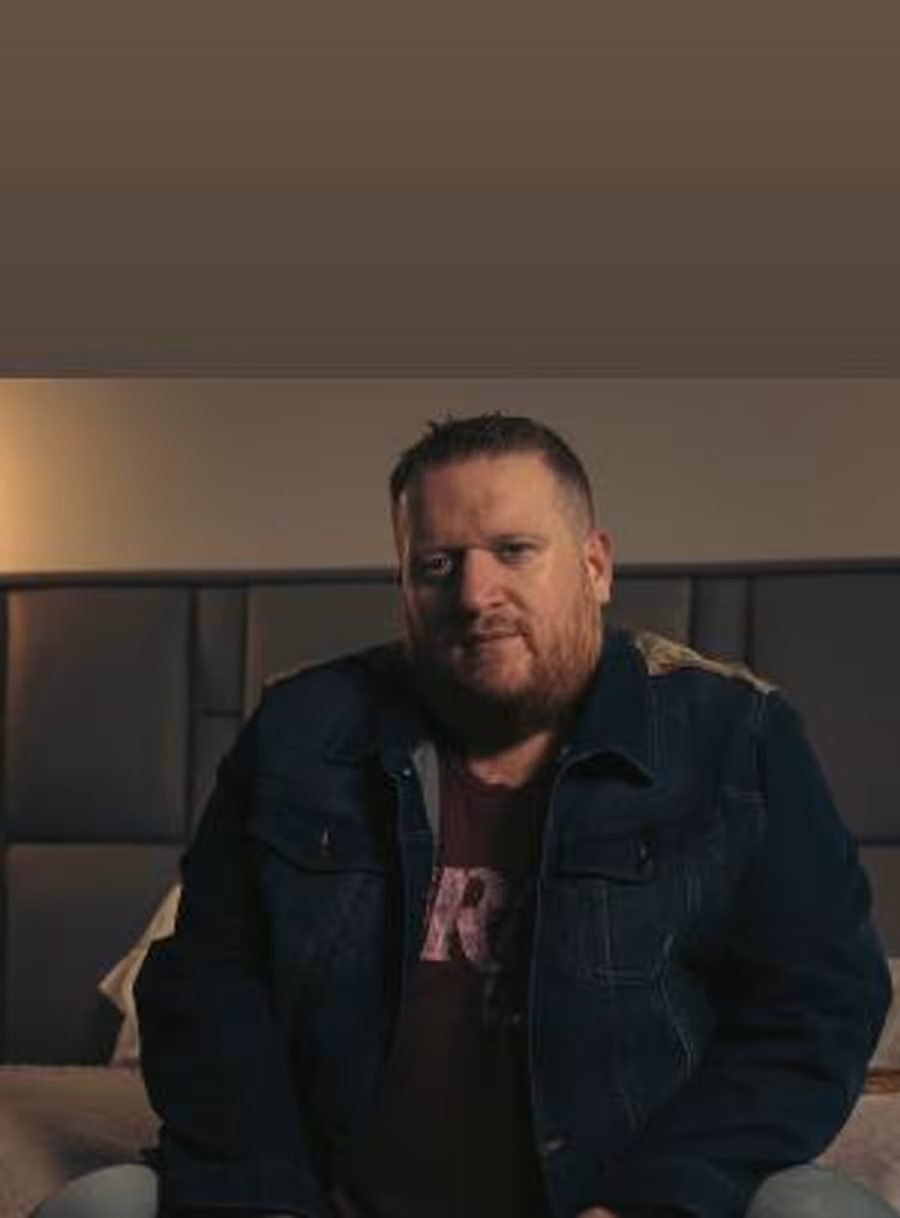 Country Artist Matt VanFossen Releases Emotionally Charged Music Video For “Get Me Now” Image