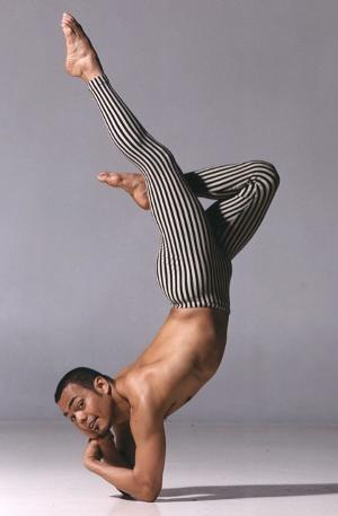 Nai-ni Chen Dance Company Announces The Bridge Virtual Dance Classes For The Week Of August 24  Image