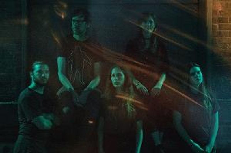 Toronto-Based Organic Electronic Quintet BisonBison Release Debut Single 'Recover' Image