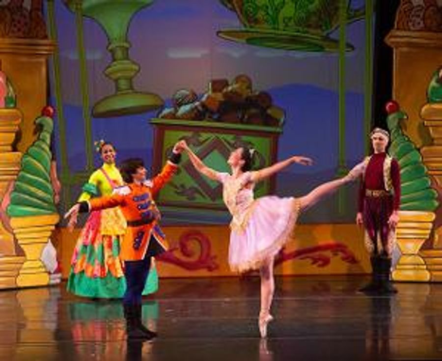 Mark Foehringer's NUTCRACKER SWEETS Celebrates 15th Season At Cowell Theater at Fort Mason Center for Arts & Culture Image