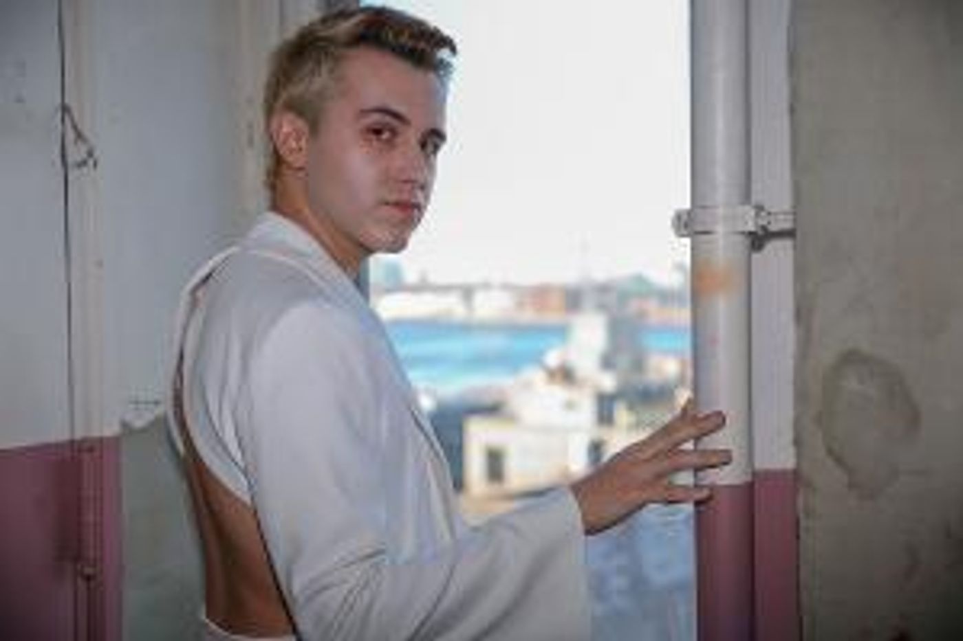 VIDEO: Watch the Music Video for FELIX III's 'The Sounds I Make'  Image