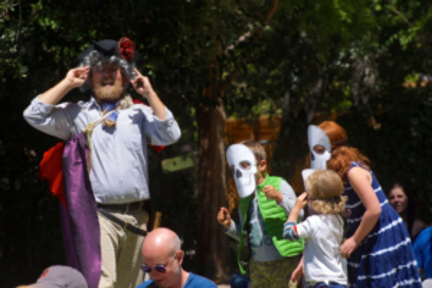 Idiot String Announces Peripatetic Players 2019 Summer Tour A LORD OF A RING IN A SUITCASE  Image