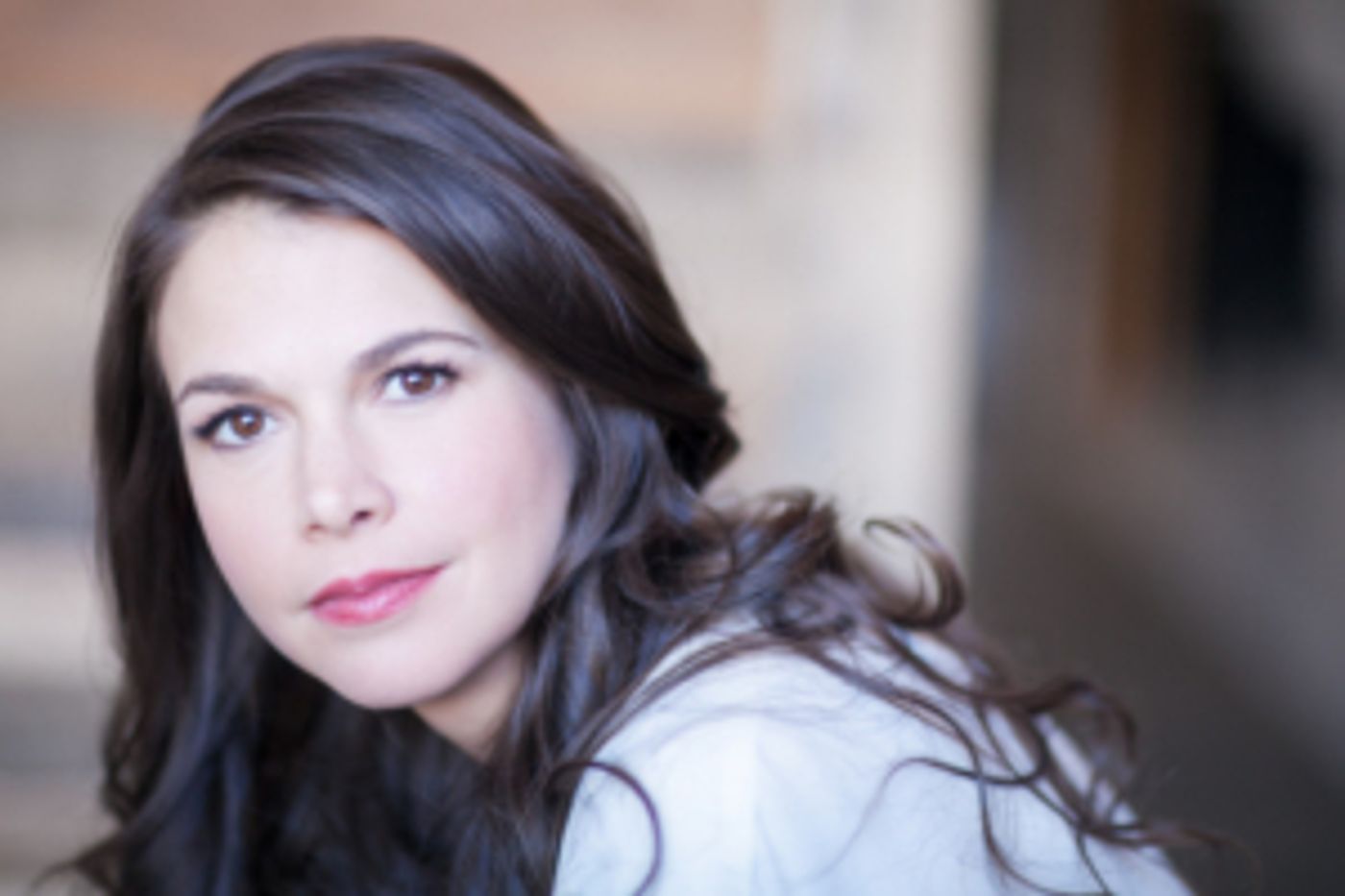 Portland Opera's Flora + Fauna Fall Ball To Feature Tony Award-Winner Sutton Foster  Image