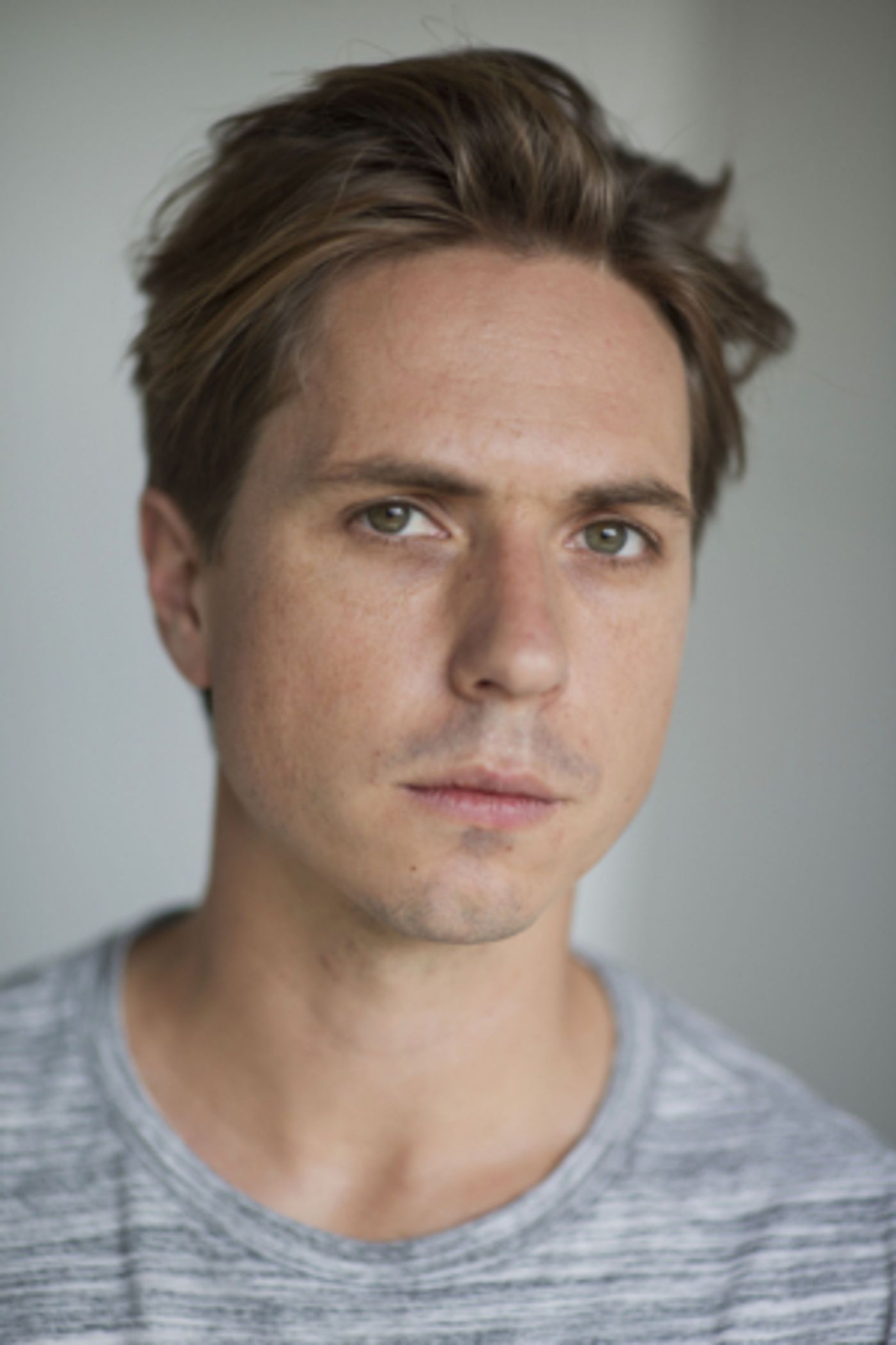 INBETWEENERS' Joe Thomas Comes to Theatre Royal in WHAT'S IN A NAME?  Image