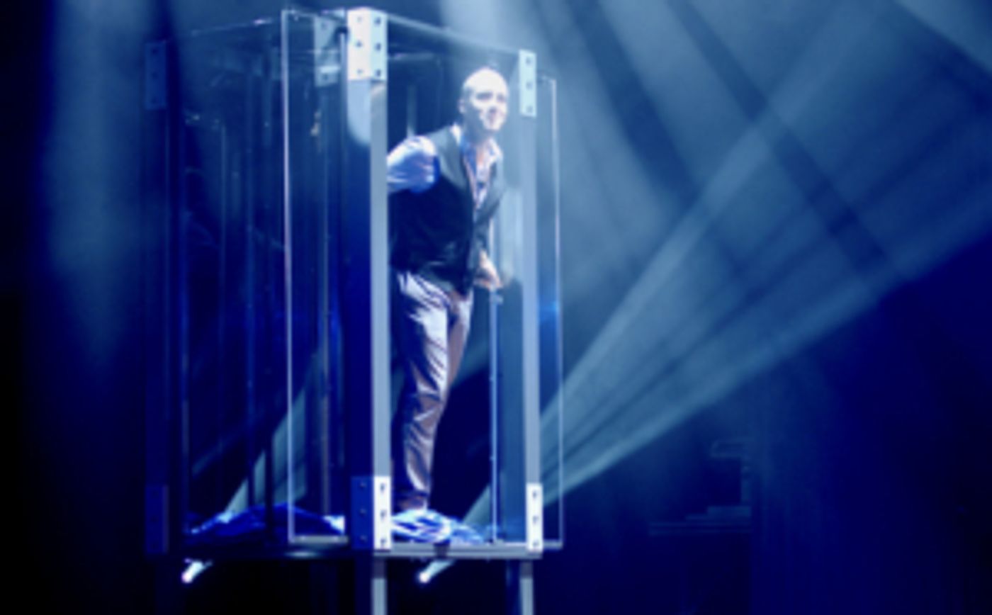 Award Winning Illusionist Comes To Charlotte This Fall  Image