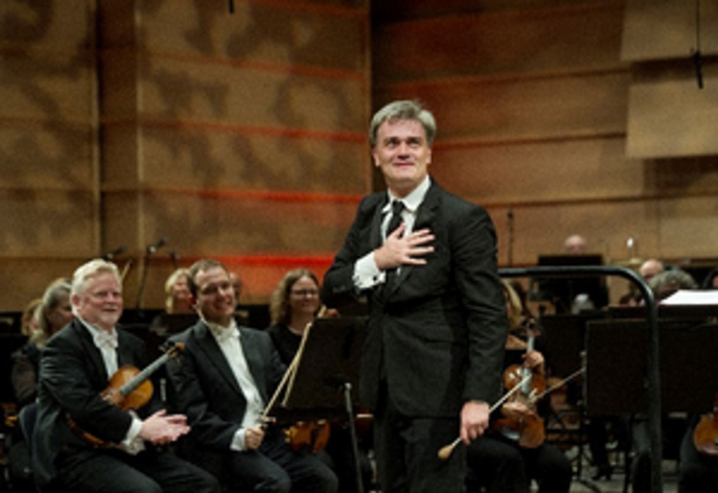 Edward Gardner Extends Contract With Bergen Philharmonic Orchestra Until 2023  Image
