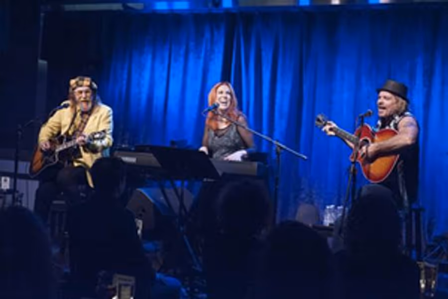 SONGWRITERS UNDER THE COVERS WITH VICTORIA SHAW Reveals Stories Behind Hit Songs Image