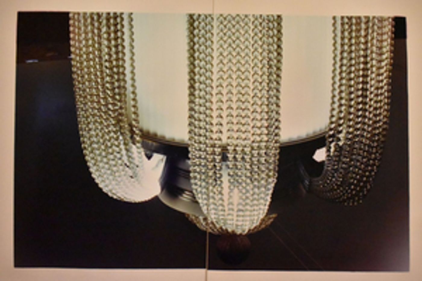 La Exposición Uno A Uno/Bellas Artes. Lake Verea Juega Con La Reproducción Fotográfica Y El Alcance Visual  Image