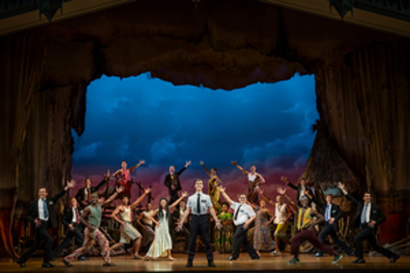 THE BOOK OF MORMON Celebrates 1000 Performances in Australia  Image