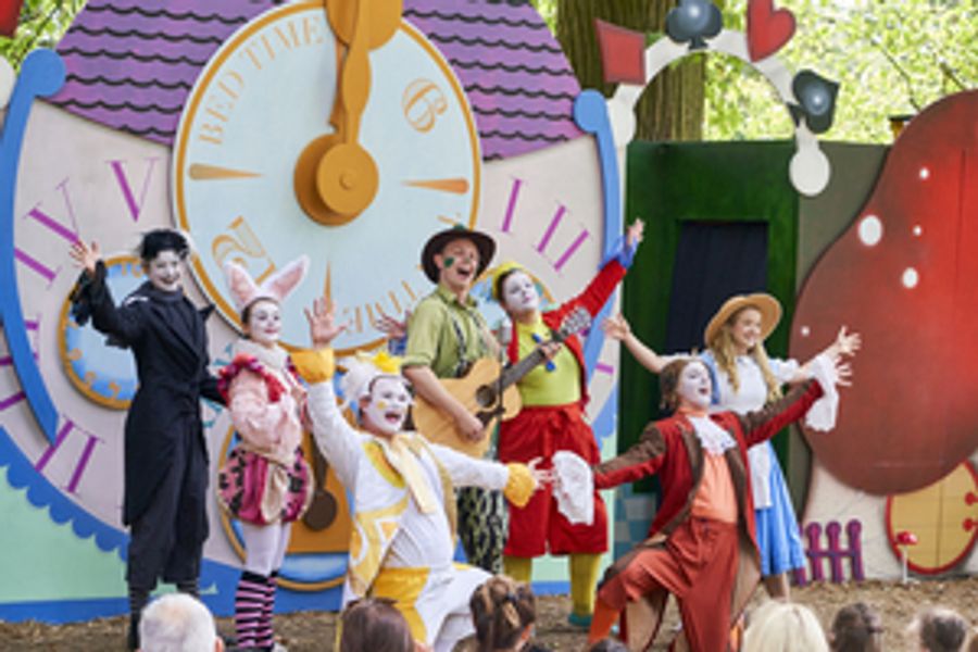 ALICE IN WONDERLAND Comes to Adelaide Botanic Garden Image