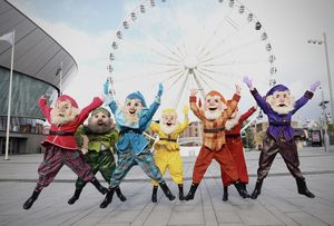 JJ Hamblett And Full Cast Launch SNOW WHITE Panto  Image