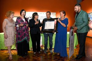 Entregan Premio Bellas Artes De Ensayo Literario José Revueltas 2019 Al Escritor Adán Medellín Por El Libro El Cielo Trepanado  Image