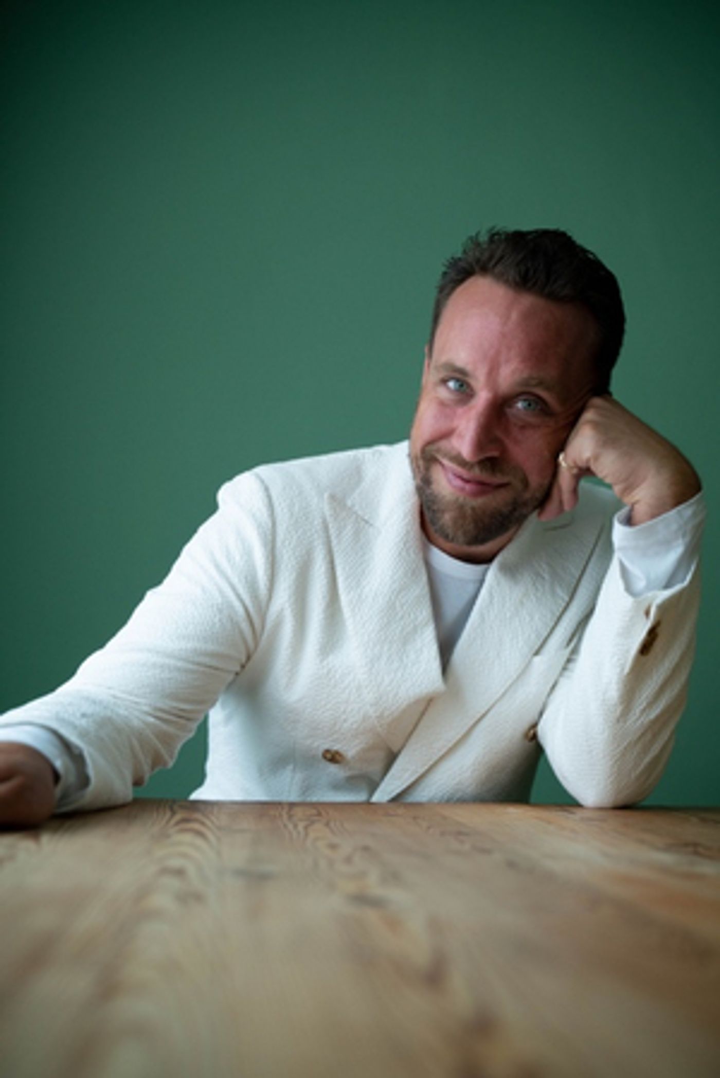 Lockie Chapman Announces HELLO AGAIN Tour  Image