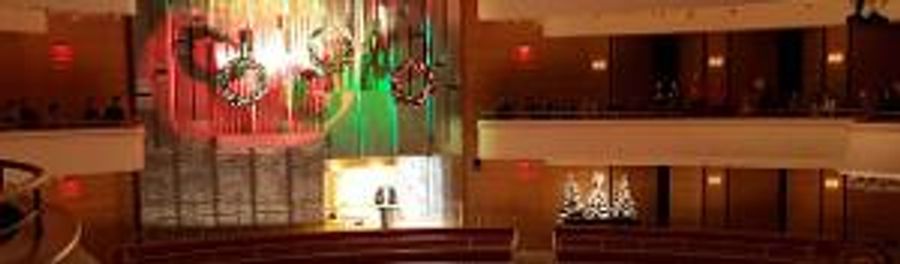 Carols And Classics: HOLIDAY ORGAN SPECTACULAR Continues Seasonal Festivities In Grand Fashion  Image