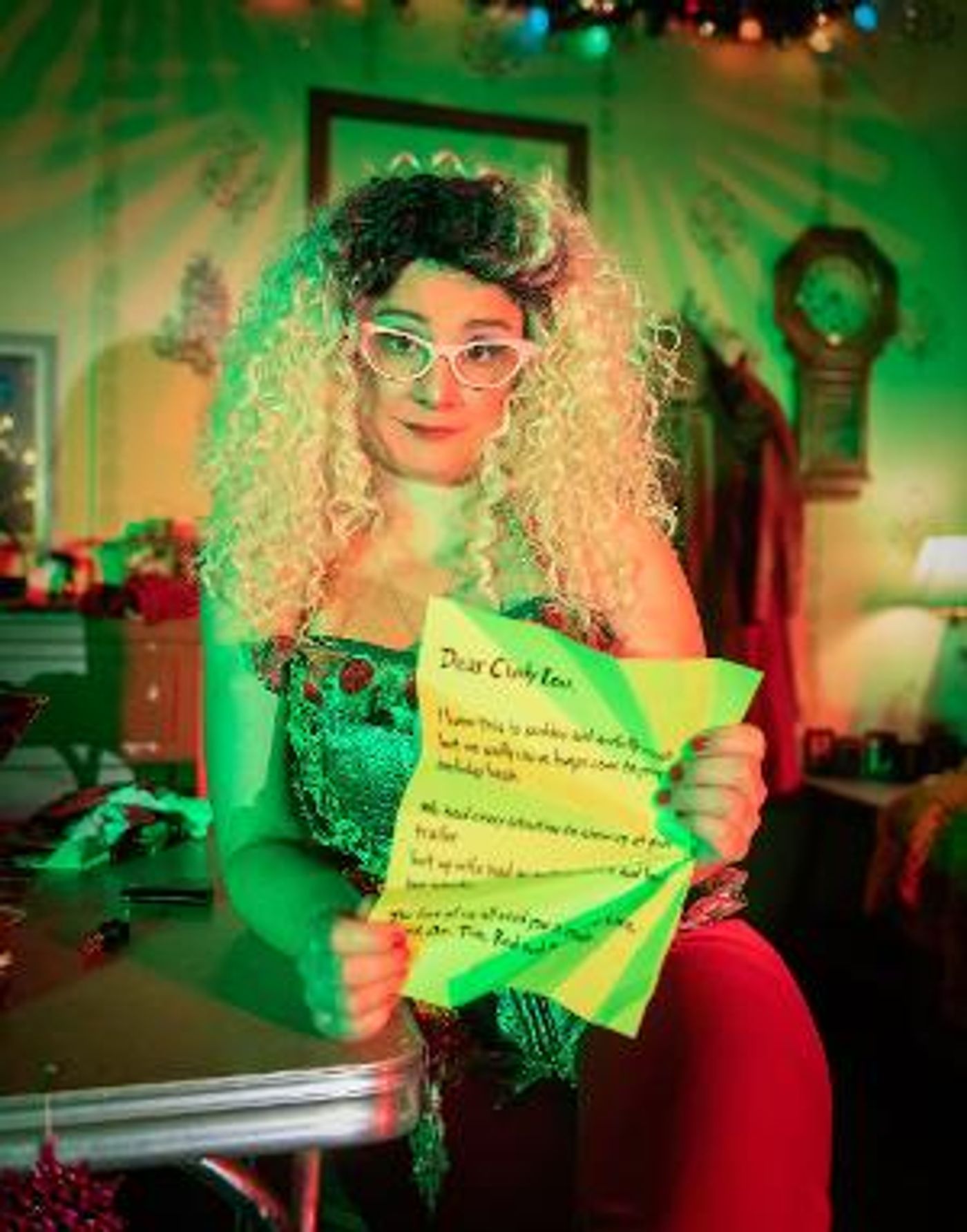 WHO'S HOLIDAY Comes To Louis Curtiss Studio This Christmas  Image